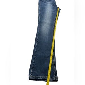 CATO Premium Womens Classic Bootcut Jeans Medium Wash Blue Size 6 Whiskered